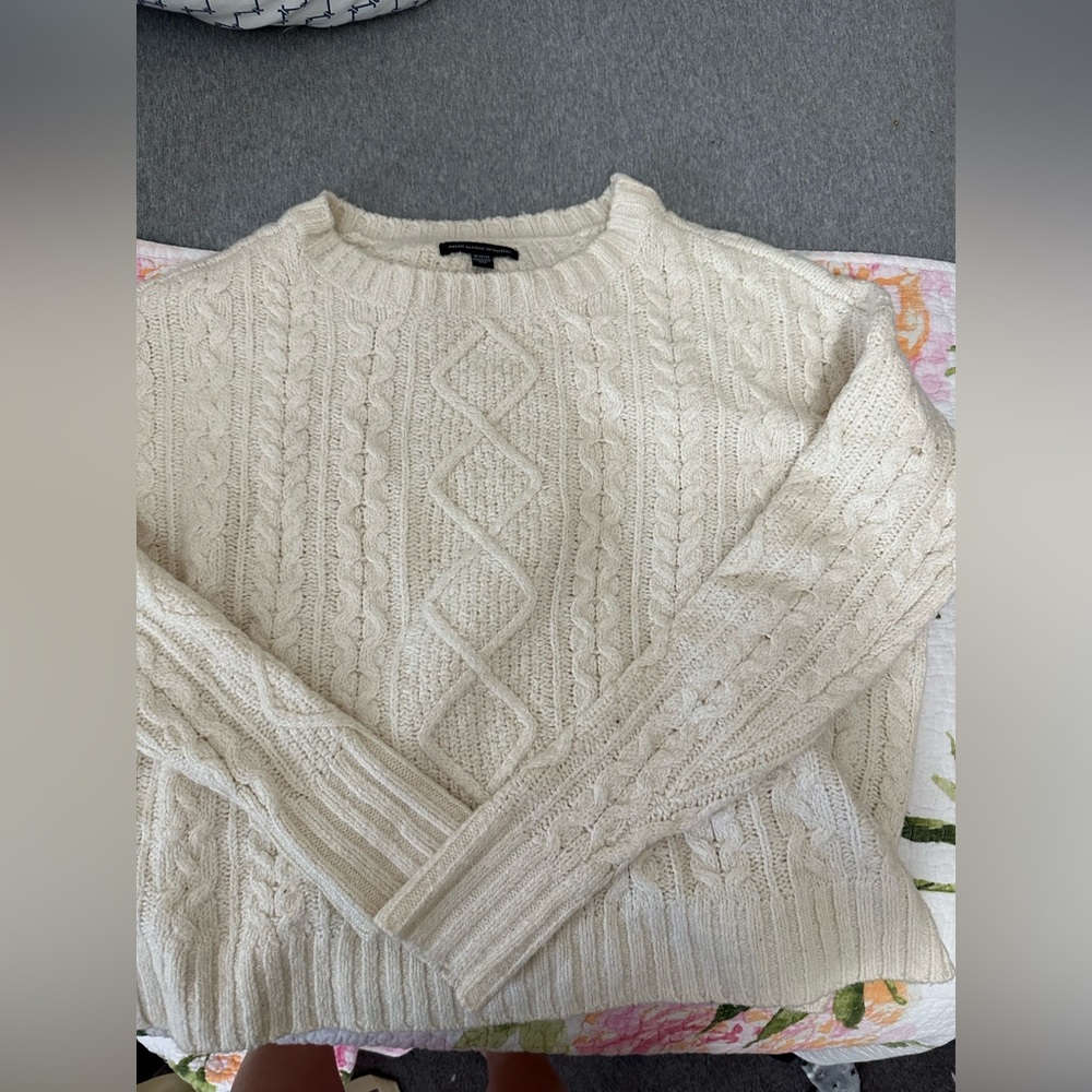 White knitted sweater american eagle